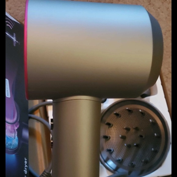Dyson Supersonic Hair Dryer - Fuchsia - Picture 4 of 4